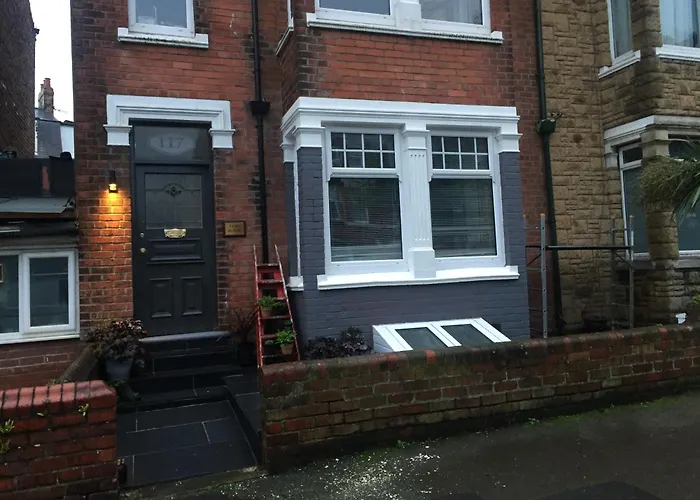 Vere House, Apartment 1, Spacious & Great Location
